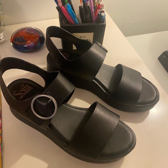 Black Sofft platform sandals - Picture 3 of 5